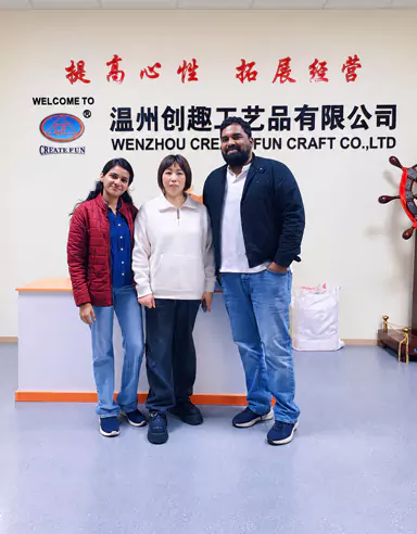 Købere inspicerede Wenzhou Create Fun Craft Co., Ltd. fabrikkens websted